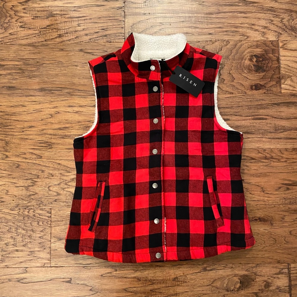 Risen Buffalo Plaid Sherpa Lined Vest Womens Large Red Black Checkered Snap Vest